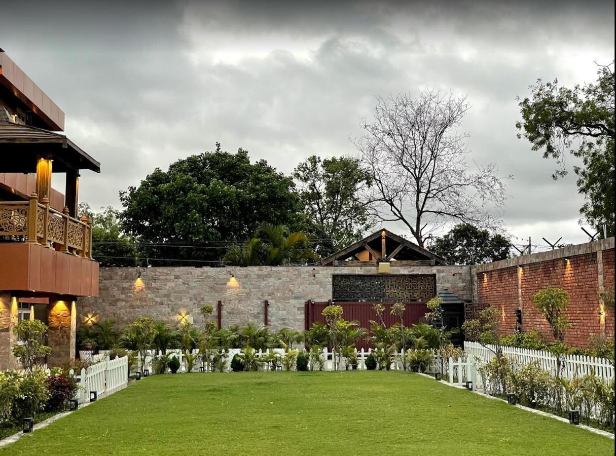 Yashmay Villa Club & Resort Gonda Exterior foto